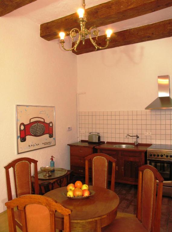 Casa Rozelor Hotel Braşov Kamer foto