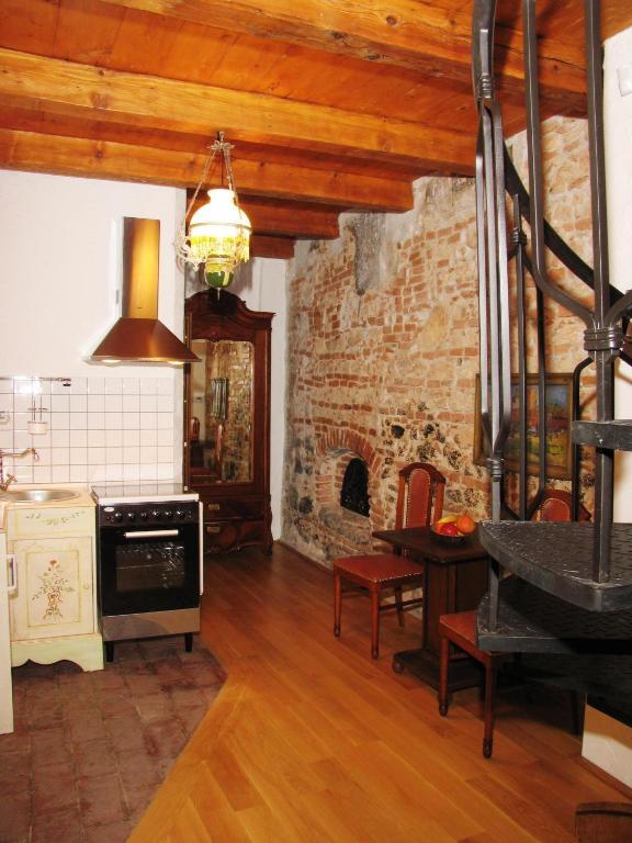 Casa Rozelor Hotel Braşov Kamer foto