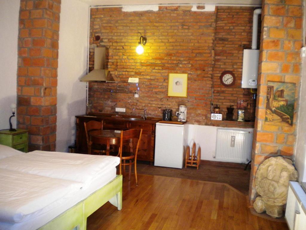 Casa Rozelor Hotel Braşov Kamer foto