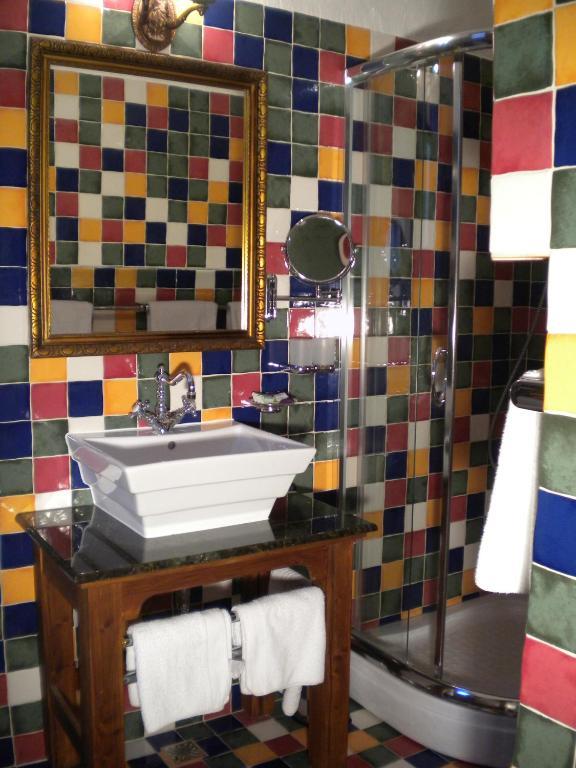 Casa Rozelor Hotel Braşov Kamer foto