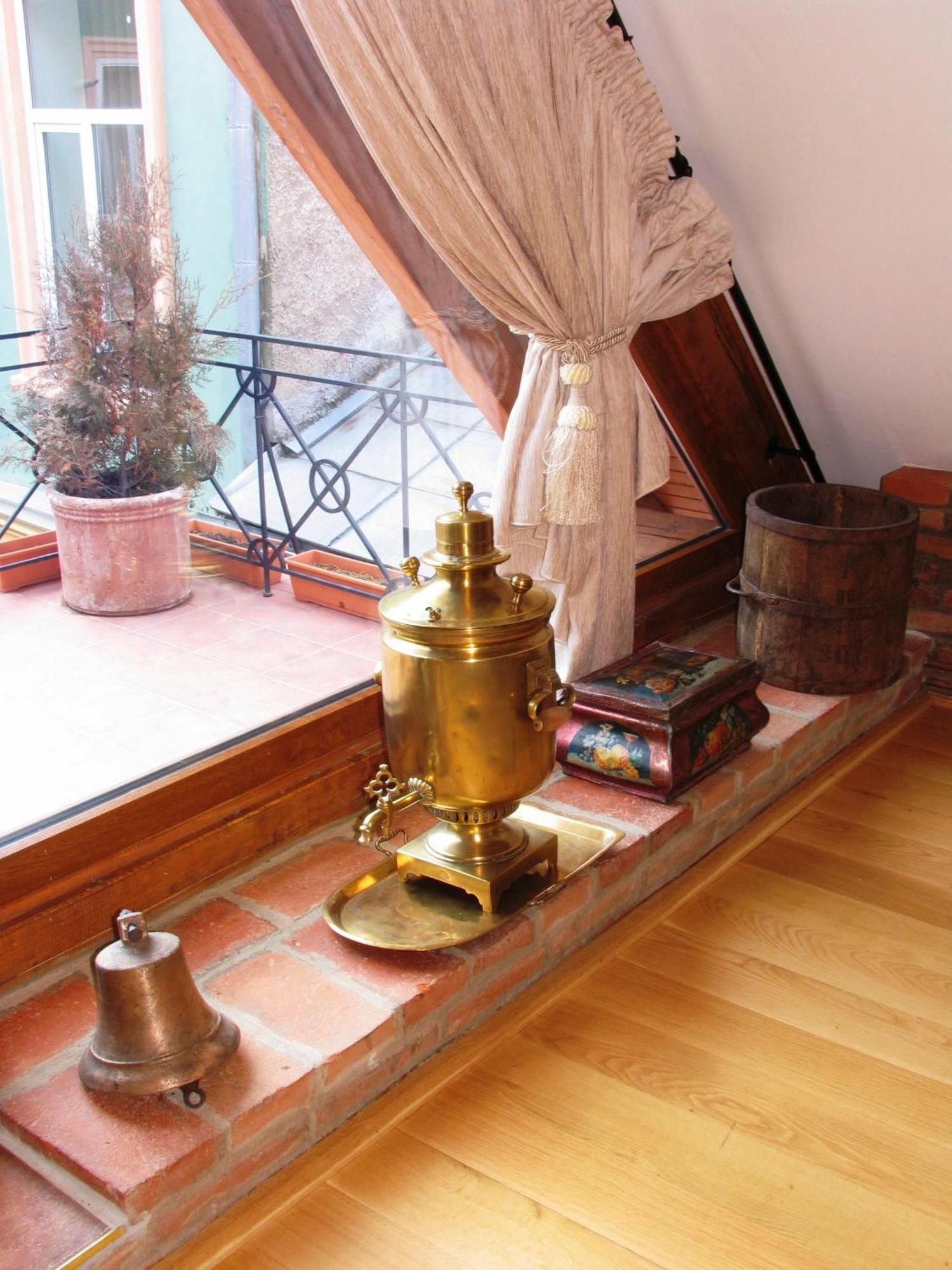 Casa Rozelor Hotel Braşov Buitenkant foto